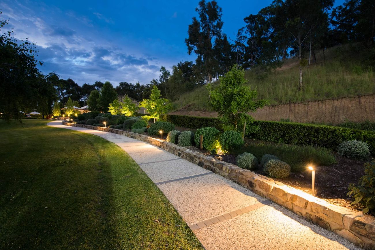 How This Accent Tree Lighting Secret Makes your Garden Feel Warmer, Bigger, and More Welcoming - Flyachilles