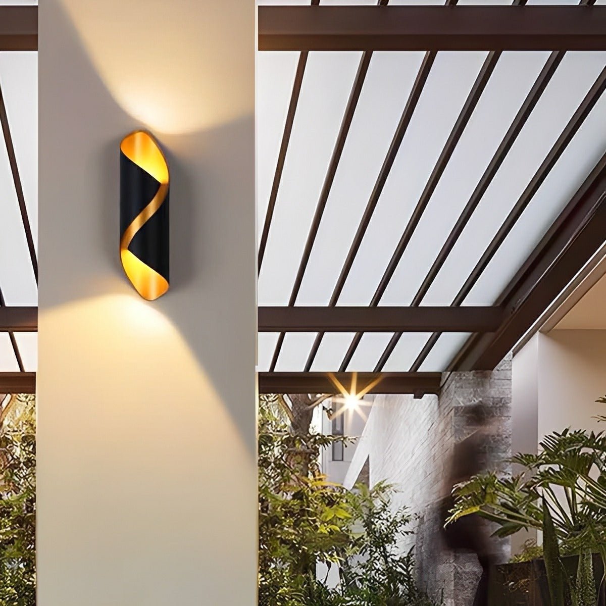 Outdoor LED Up and Down Light Waterproof Modern Wall Sconce Lighting - Flyachilles