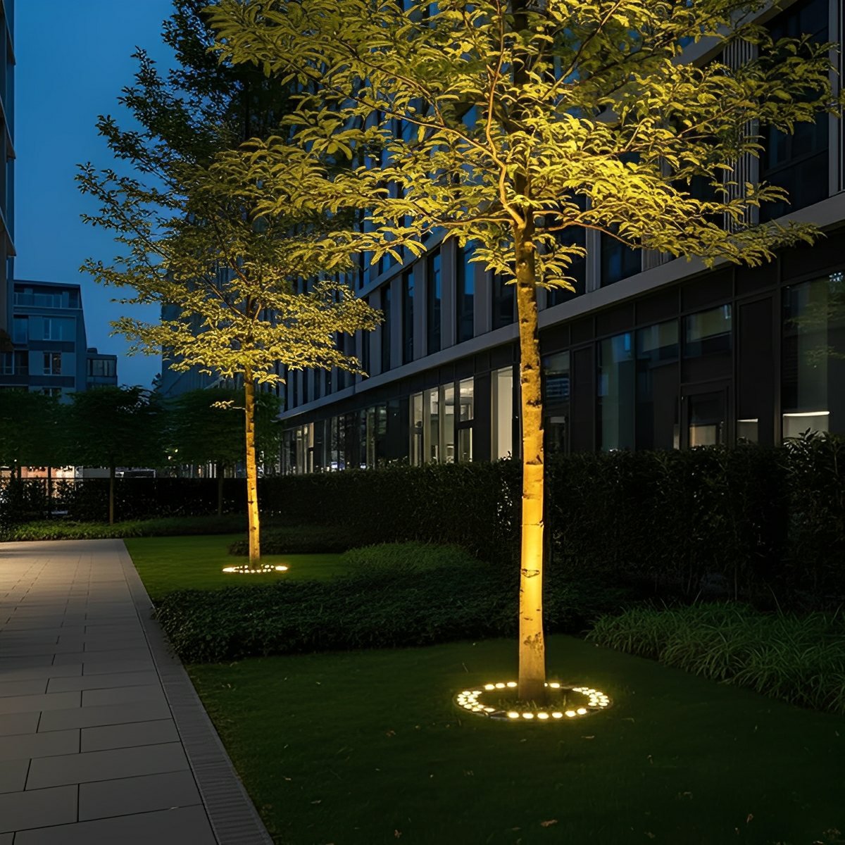 Outdoor Waterproof LED Arc Spot Lights for Trees Lawn - Flyachilles