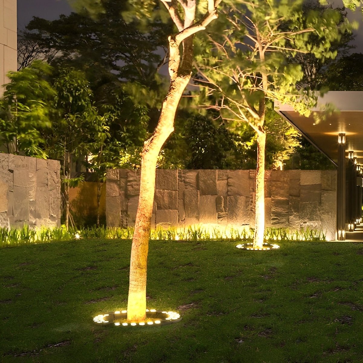Outdoor Waterproof LED Arc Spot Lights for Trees Lawn - Flyachilles