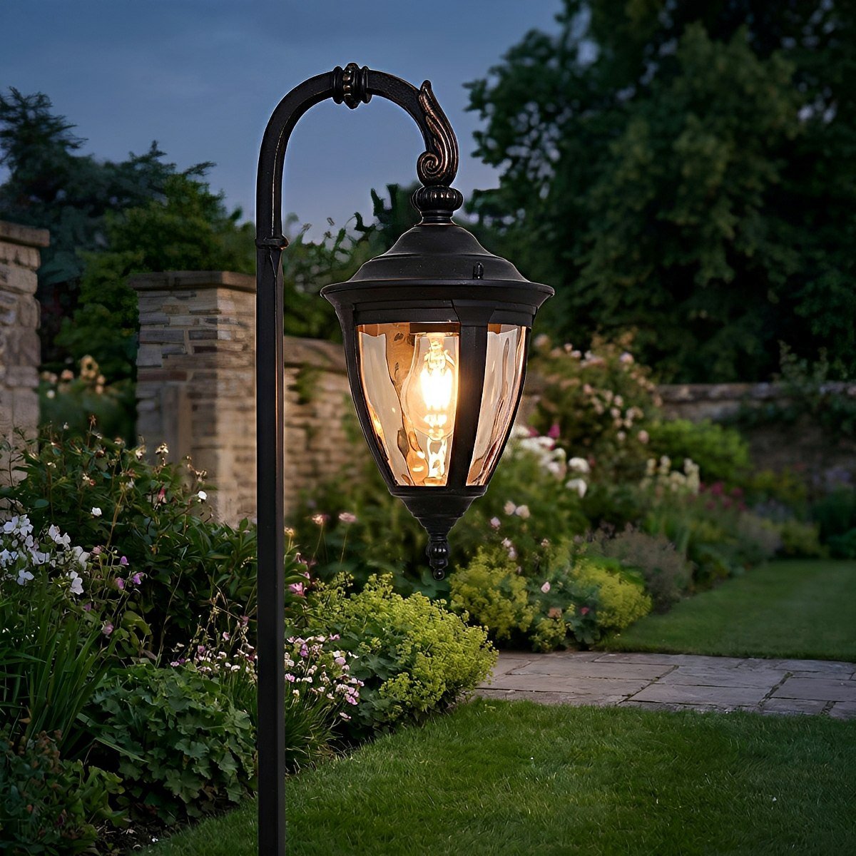 Vintage European Outdoor Path Light LED Lantern - Flyachilles