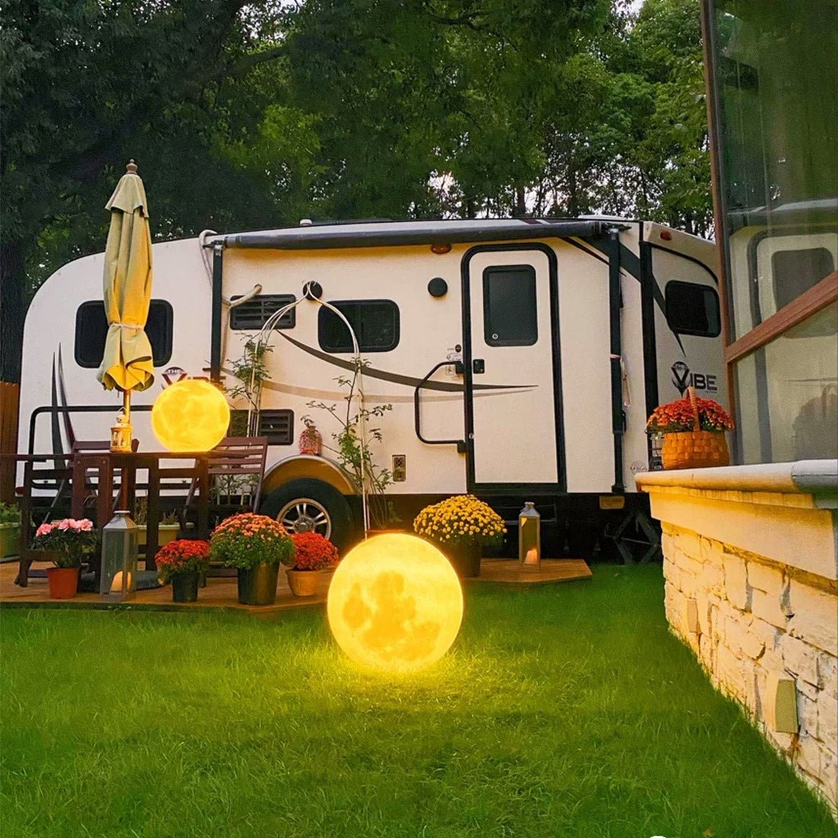 Waterproof Solar Moon Ball Lights Garden Landscape Lights - Flyachilles