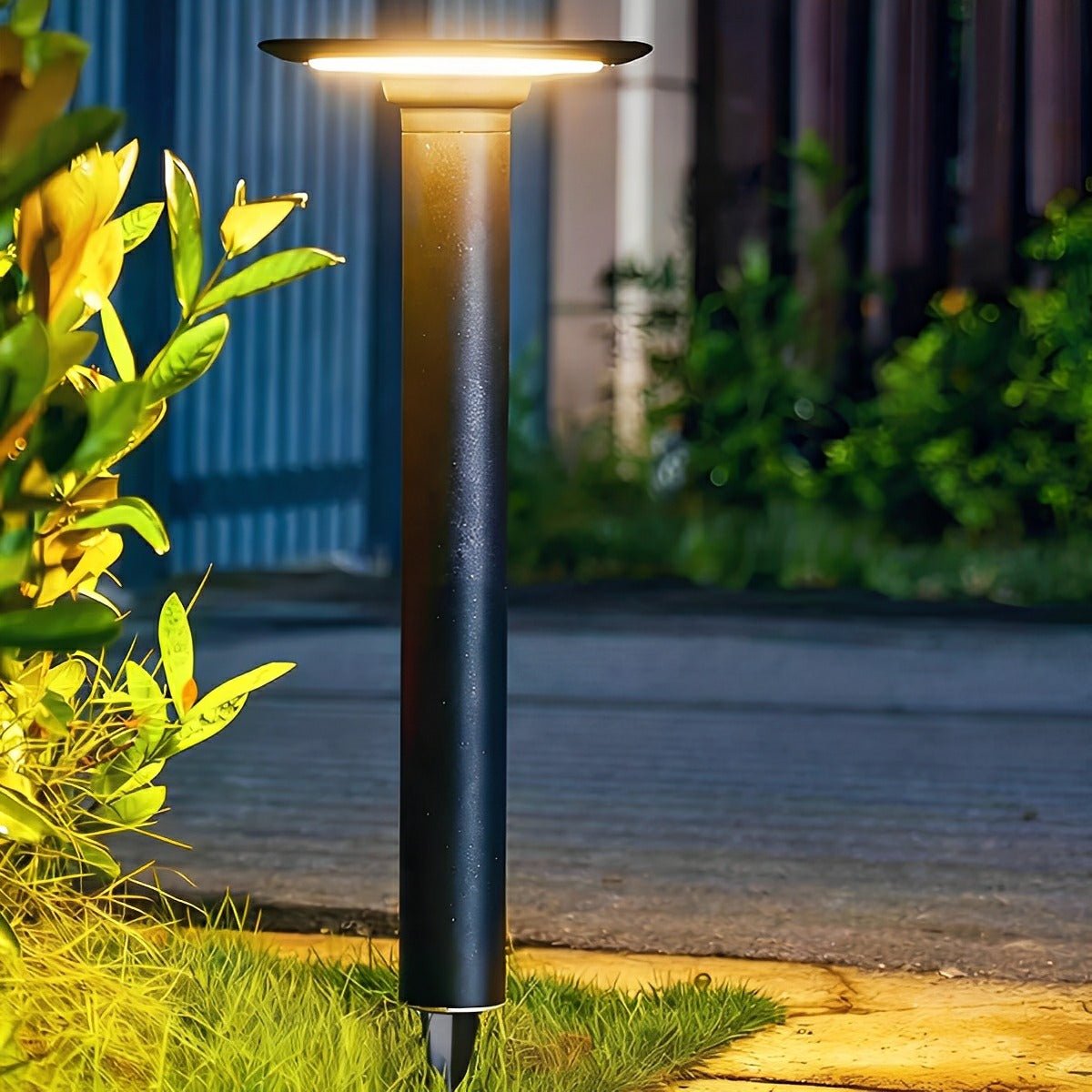 Waterproof Solar Round UFO Shaped LED Path Lights Outdoor Lawn Lights - Flyachilles